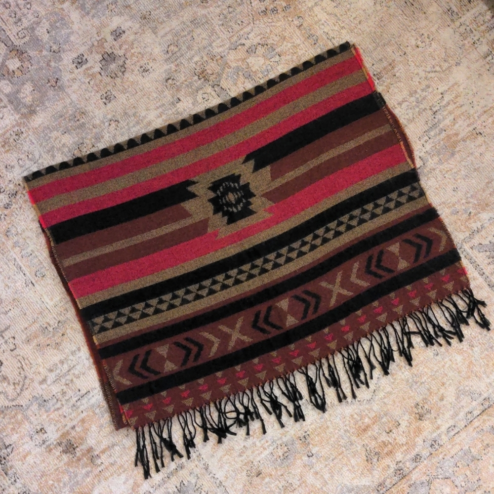 Southwestern design wrap